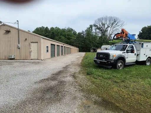 Cedar Rapids Road facility photo 5